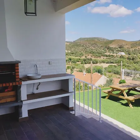 Familia Sequeira Holiday home *