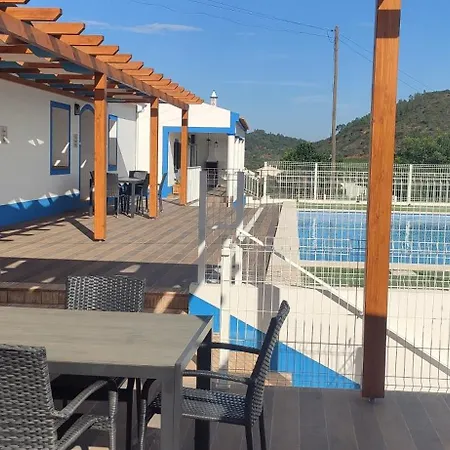 Familia Sequeira Dom wakacyjny *